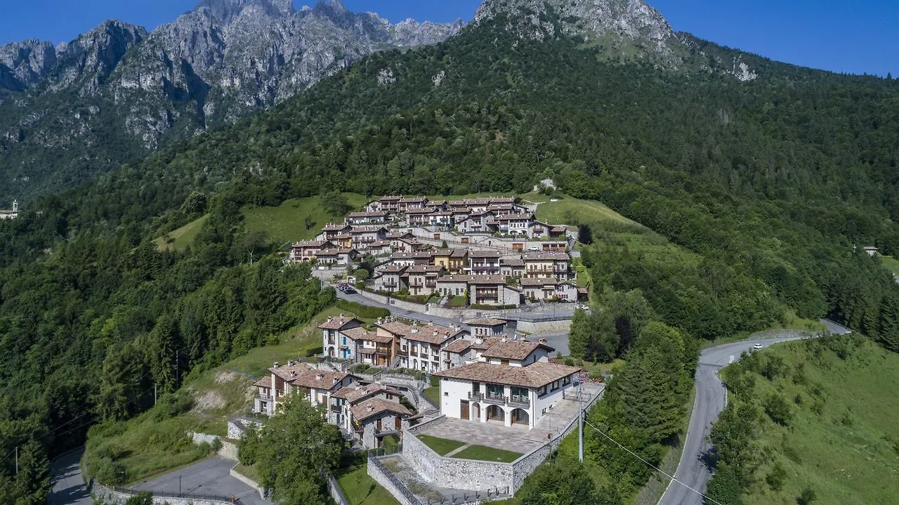 Residenza Borgo Antico Villa Paratico Italy
